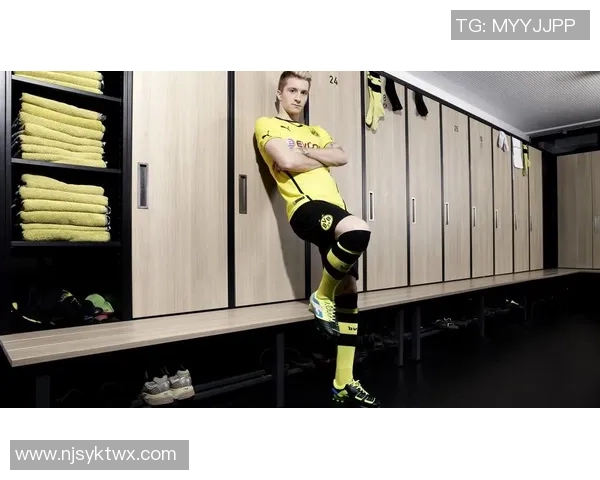 足球明星魅力西服时尚大赏精彩合集视频尽显风采与个性