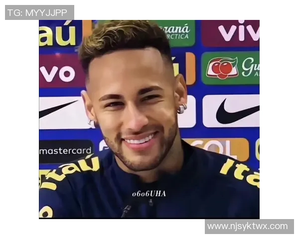 足球明星的强壮身体揭秘如何塑造完美运动员的体格与健康秘诀 足球明星的强壮身体揭秘如何塑造完美运动员的体格与健康秘诀