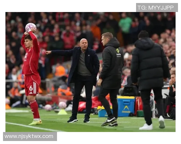 2019年曼联与利物浦经典对决比赛视频回顾与精彩瞬间分析