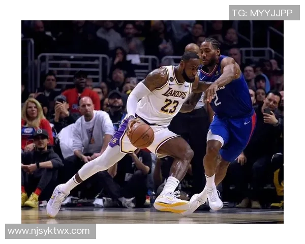 拉茨琉对邓迪的精彩对决分析及比赛前瞻展望